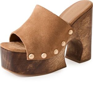 NIB cult Gaia Joplin clogs in camel 38